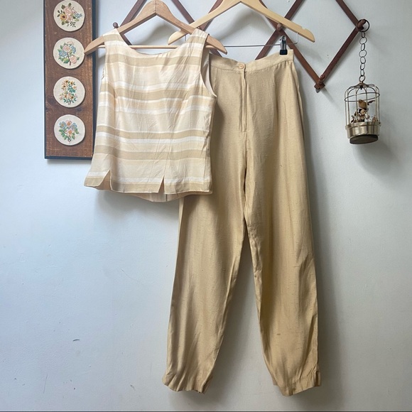 Vintage Minimalist Matching Outfit - Picture 2 of 10